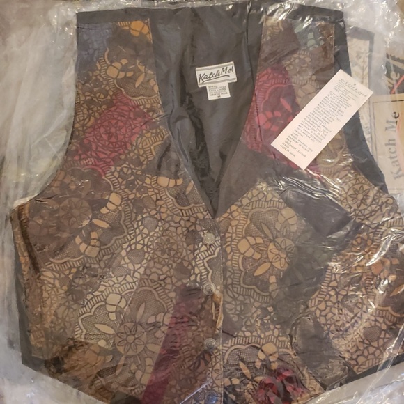 Assortment of katch me vest - Picture 3 of 8